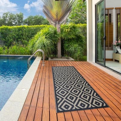 Geometric Outdoor Plastic Waterproof Reversible UV Resistant Rugs