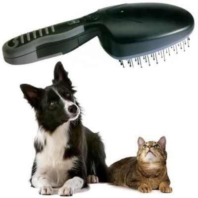 Ionic Pet Grooming Brush - Brush Away Pet Odours Without Washing